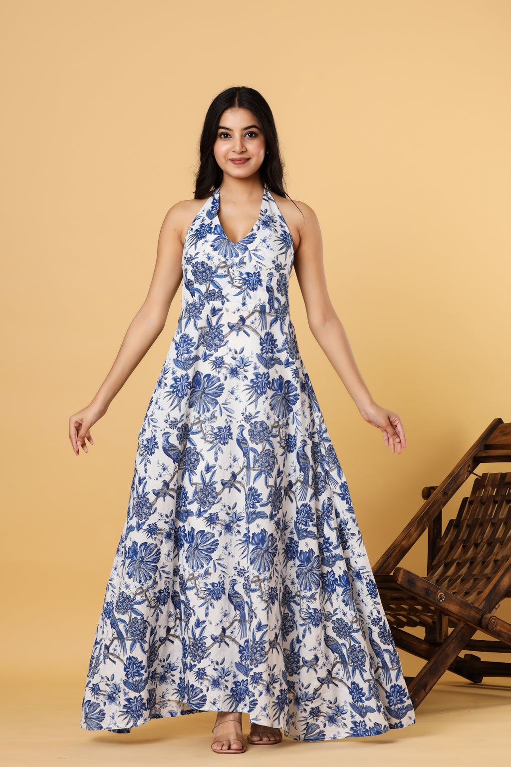 Women Blue Floral Printed Halter Neck Maxi Dress