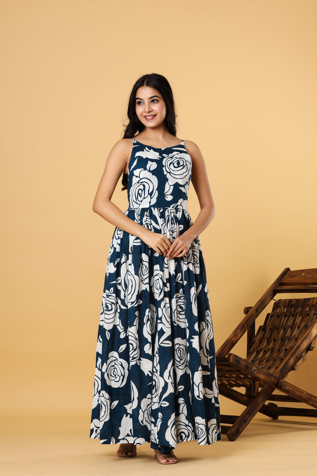 Women Navy Blue Floral Printed Sleeveless Maxi Dress
