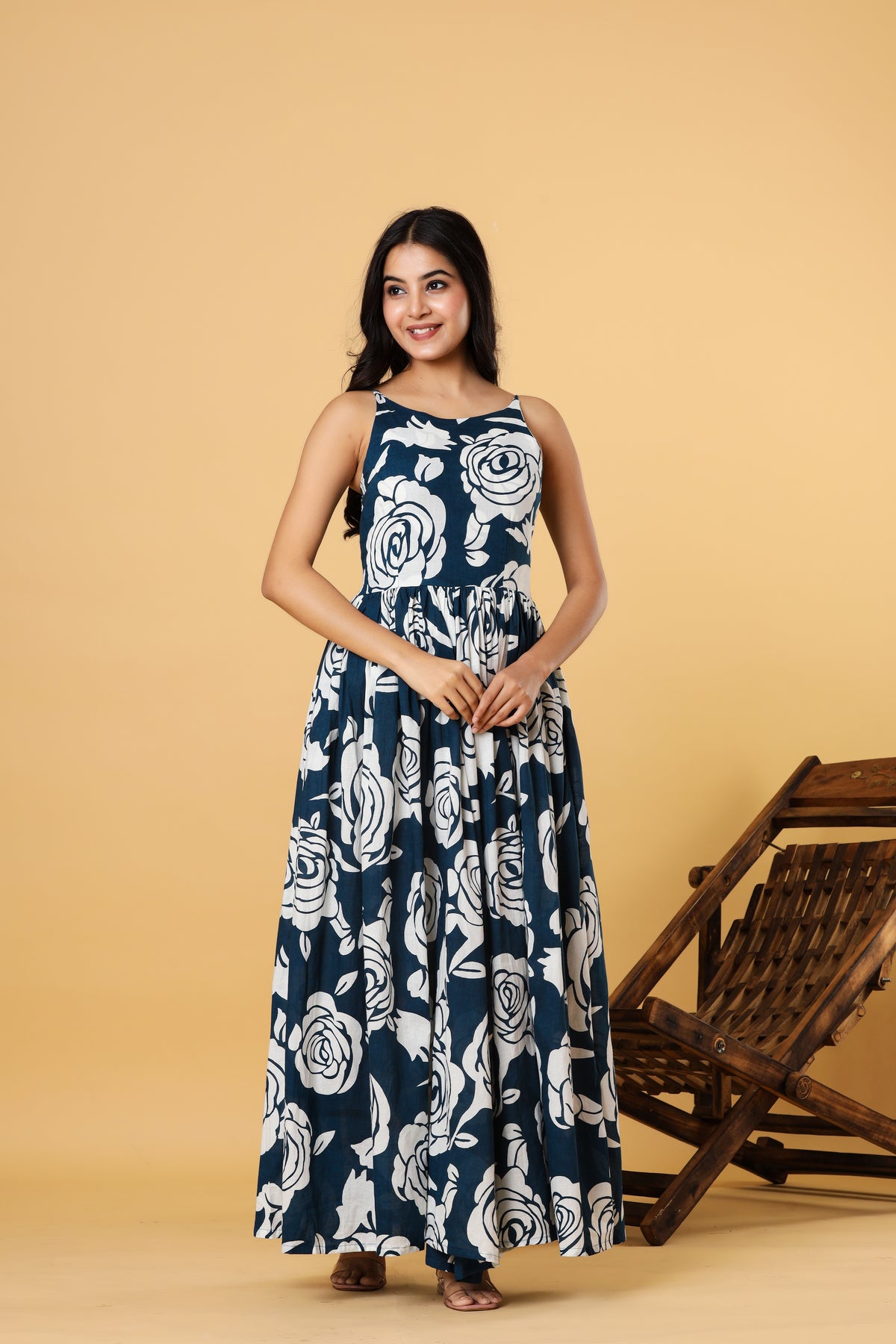 Women Navy Blue Floral Printed Sleeveless Maxi Dress