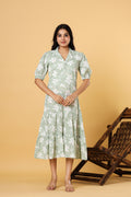 Women Green Floral Printed Collared Neck Tiered Midi Dress