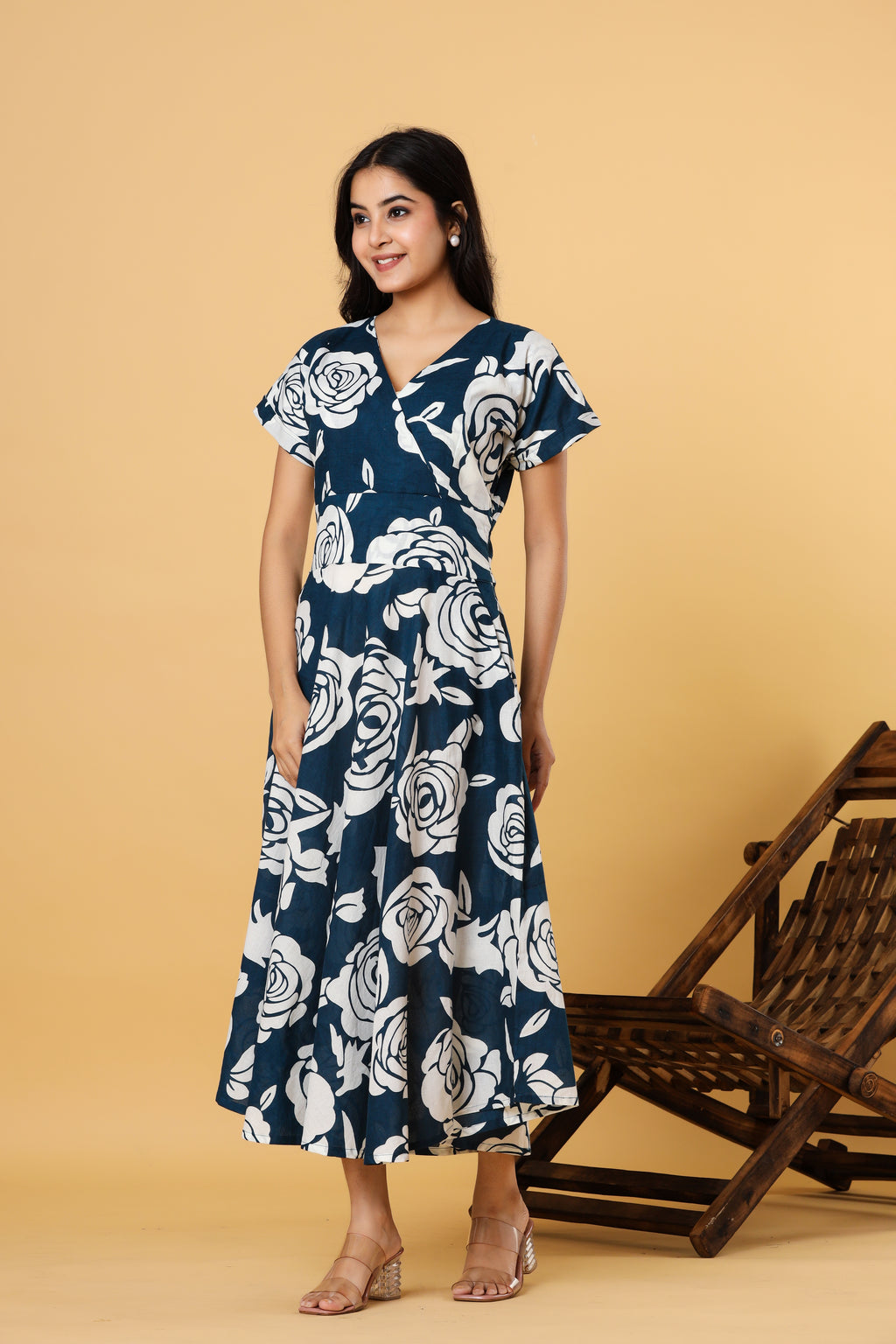 Women Navy Blue Floral Printed V-Neck Fit & Flare Maxi Dress