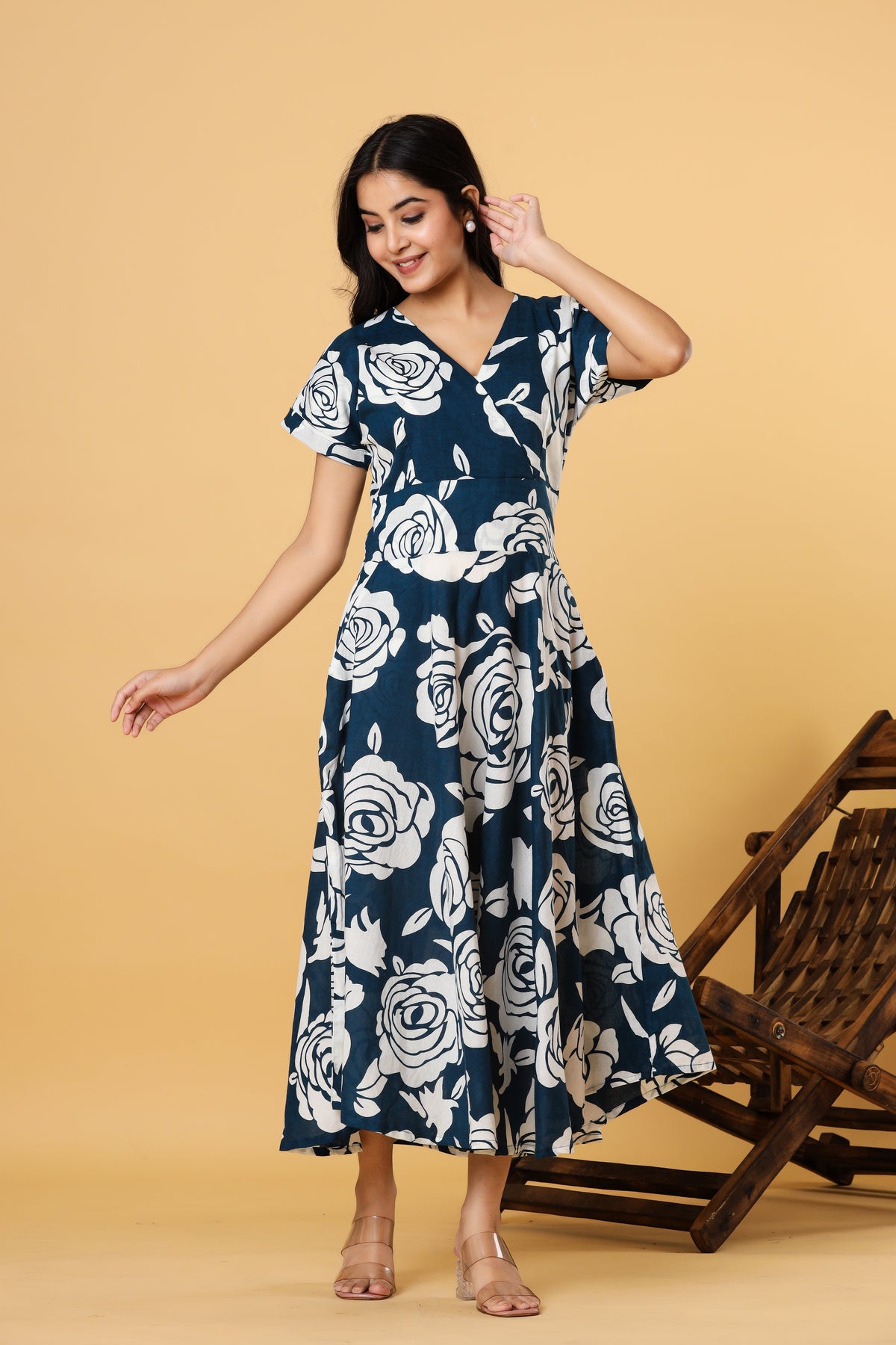 Women Navy Blue Floral Printed V-Neck Fit & Flare Maxi Dress