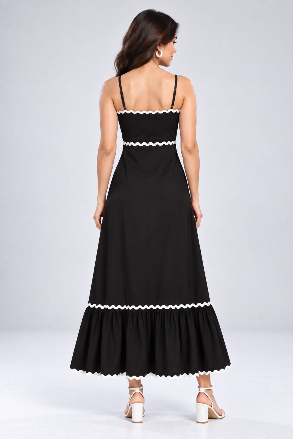Women Black Contrast Trim A-Line Maxi Dress with Flared Hem