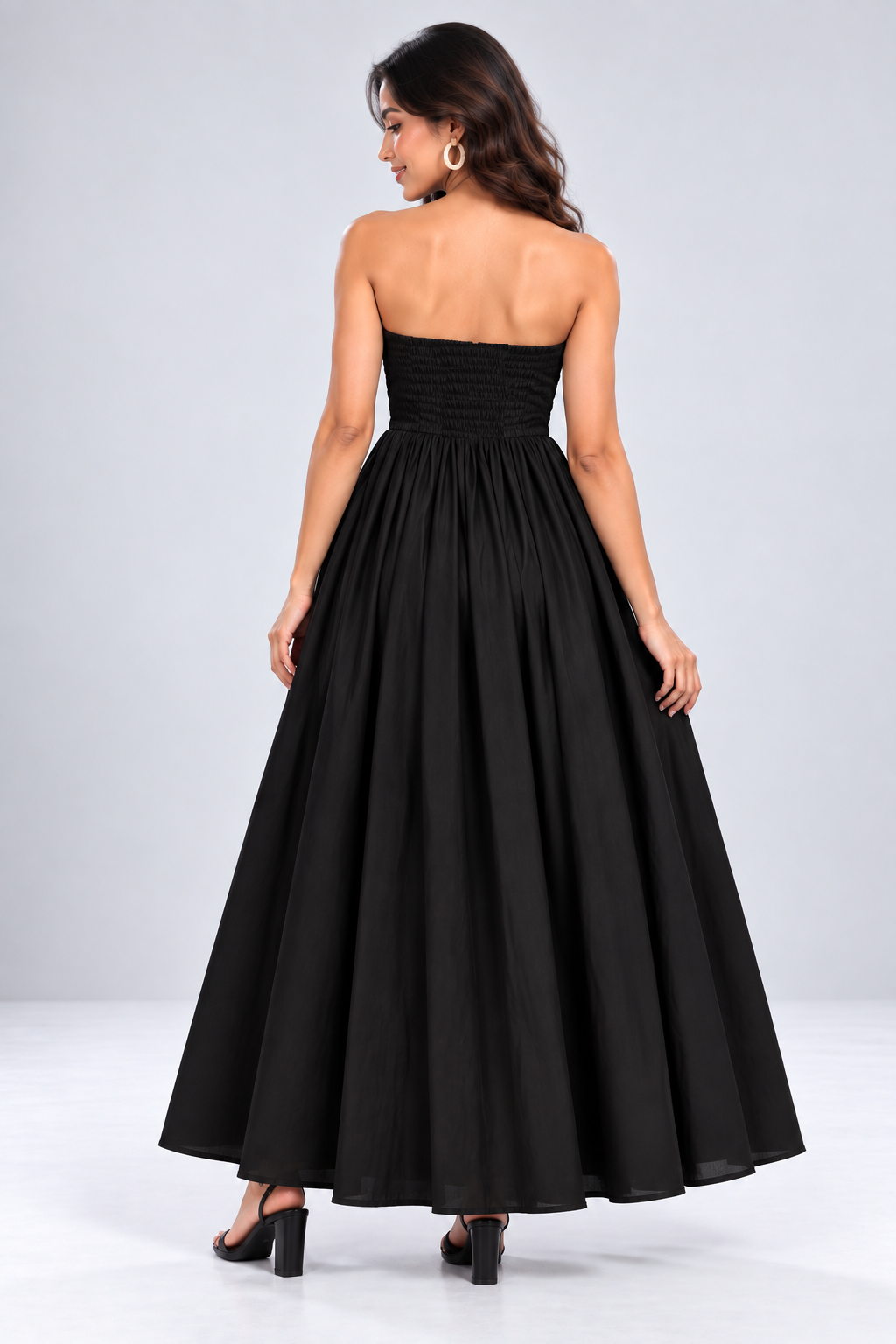 Women Black Strapless Sweetheart Neck Maxi Dress with Side Slit